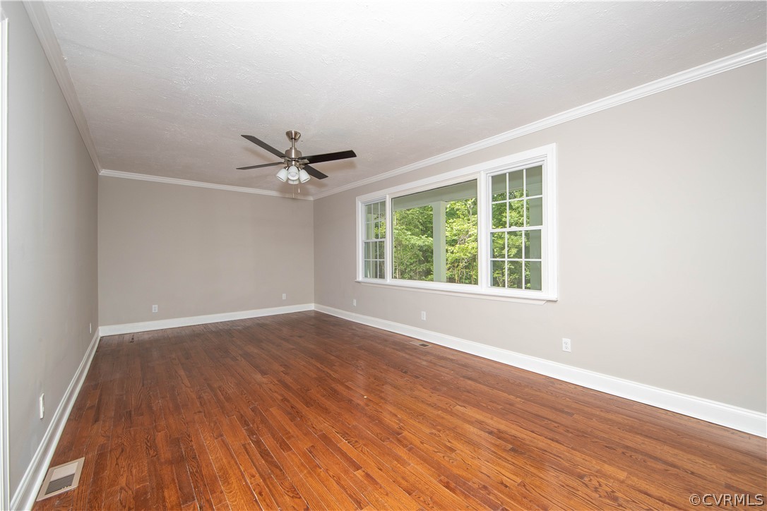 4352 Three Bridge Road Powhatan, VA 23139 - Photo 8 of 30 Spacious living room with beautiful wood flooring