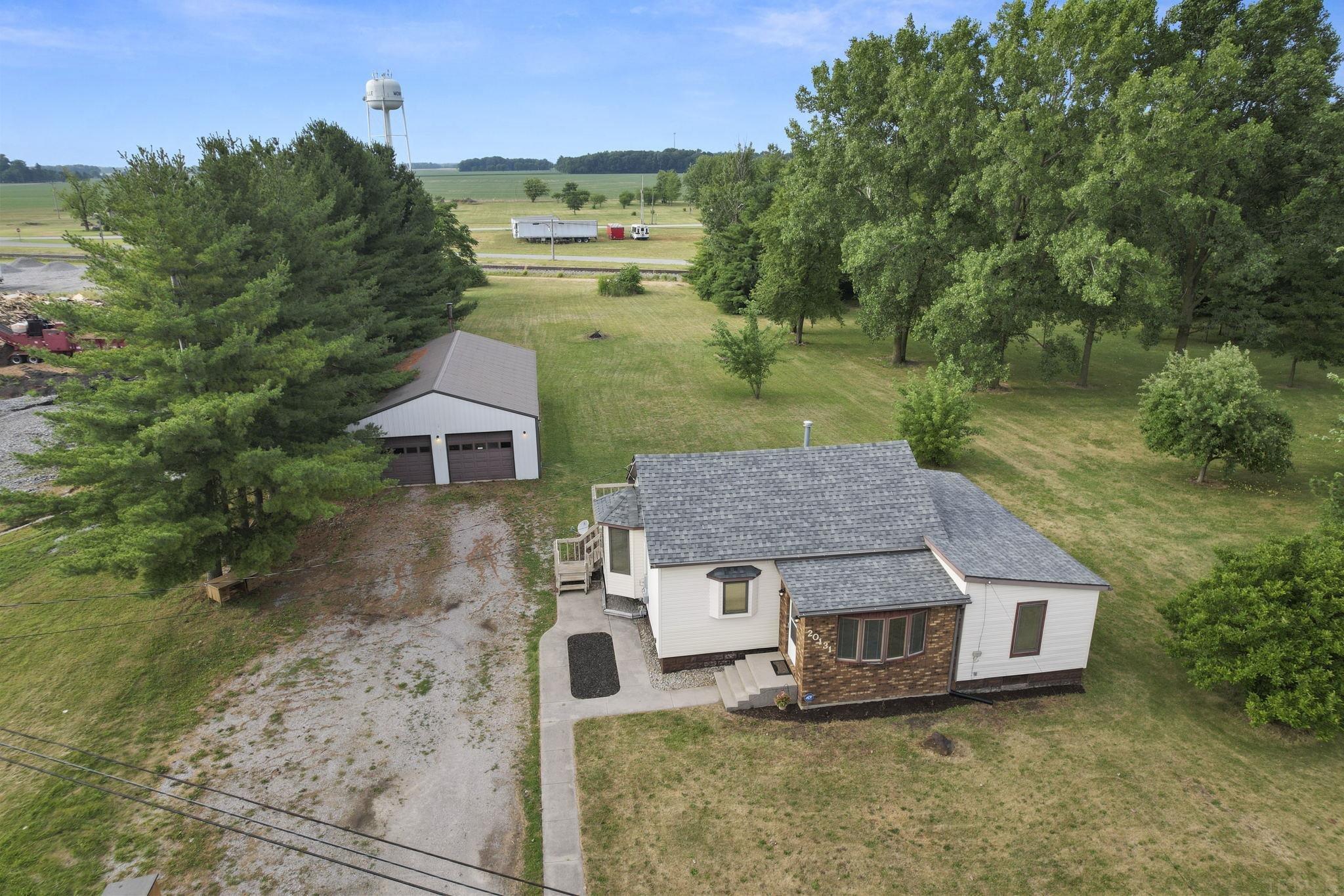 20131 Monroeville Road Monroeville, IN 46773 - Photo 3 of 32