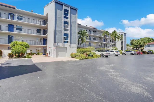 $87,900 | 6650 South Oriole Boulevard, Unit 1040, Delray Beach, FL 33446