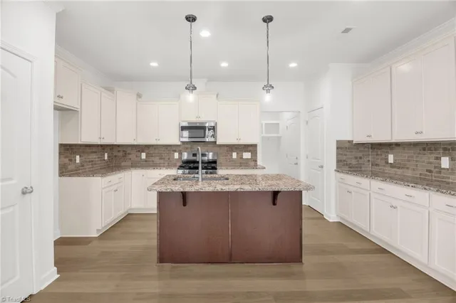 $479,900 | 3607 Townland Circle, Clemmons, NC 27012