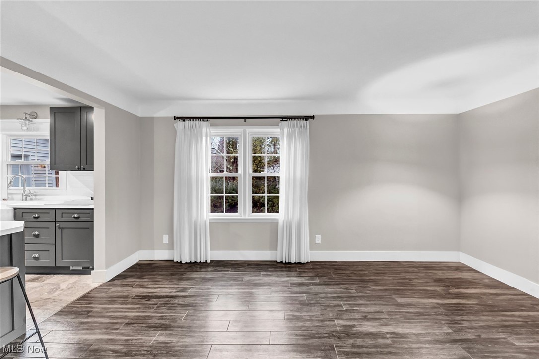 8376 Eagle Road Kirtland, OH 44094 - Photo 11 of 45