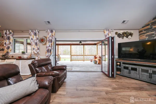$1,250,000 | 94 East Pleasant Grove Road, Jackson, NJ 08527