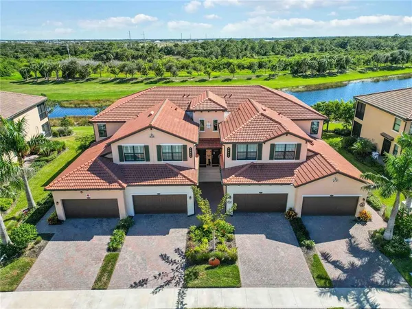 $3,500 | 10817 Tarflower Drive, Unit 201, Venice, FL 34293