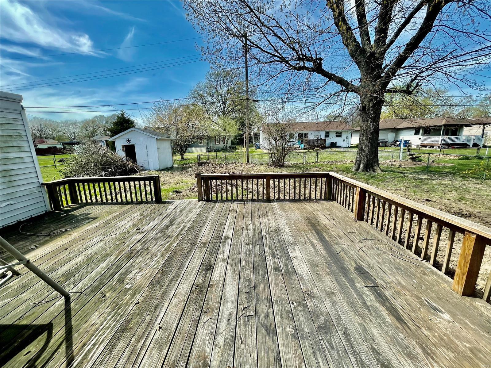 2811 Sunset Drive Granite City, IL 62040 - Photo 14 of 16