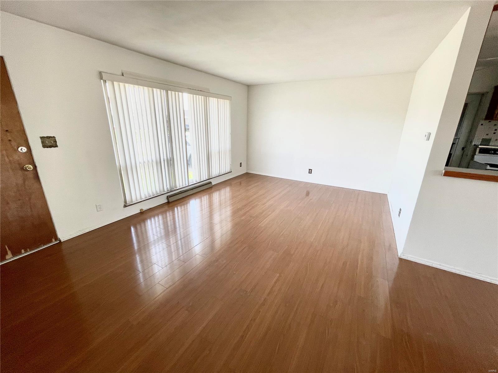 2811 Sunset Drive Granite City, IL 62040 - Photo 3 of 16