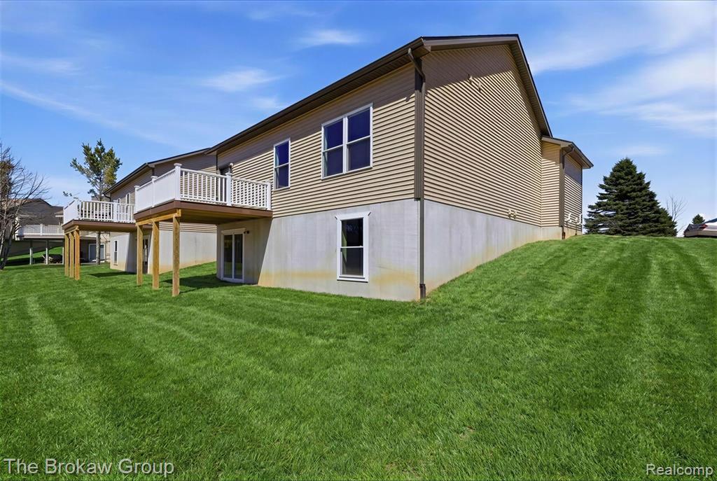 3365 Meadow Ridge Court Davison, MI 48423 - Photo 41 of 46