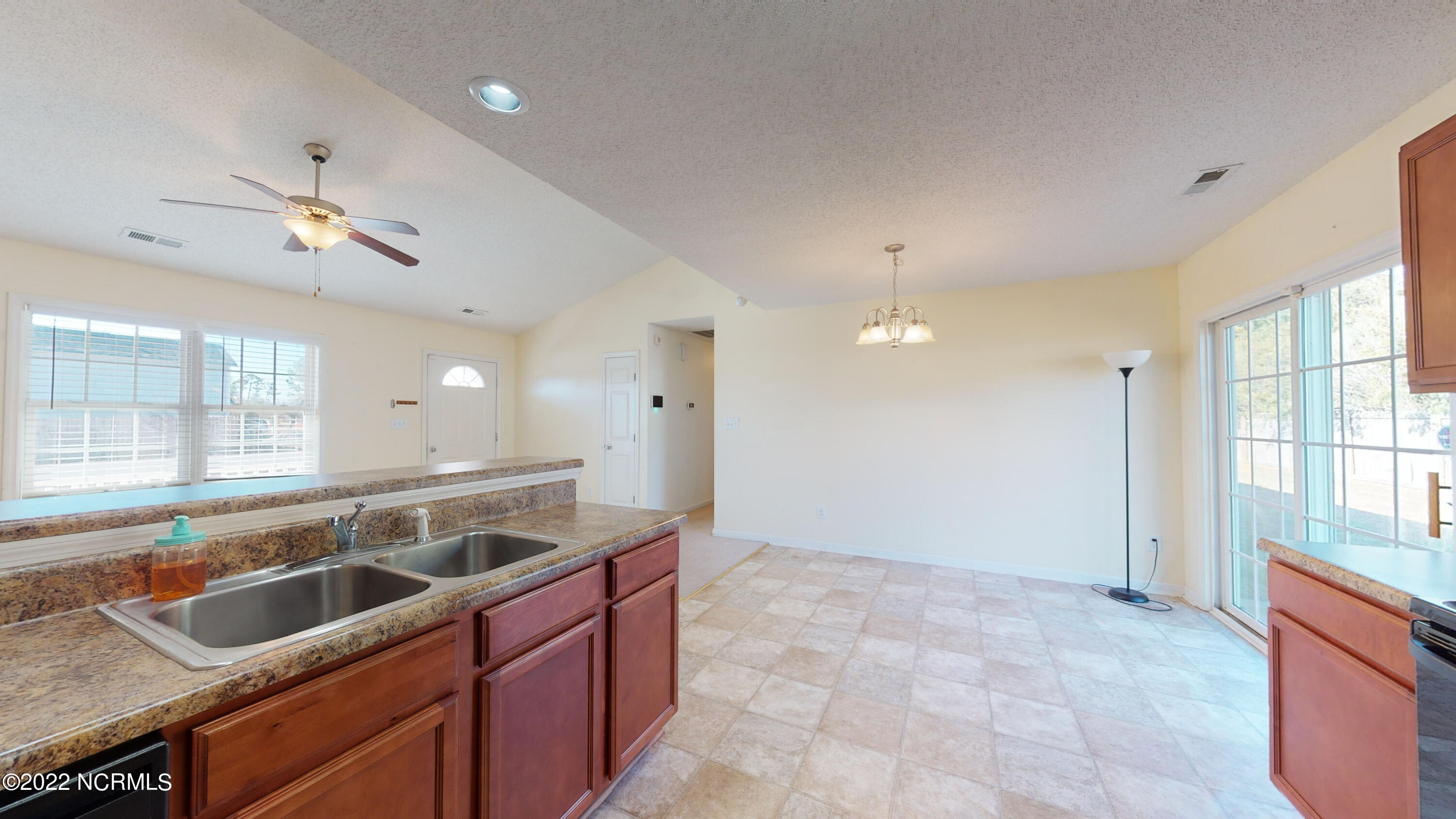 401 Shale Road Hubert, NC 28539 - Photo 8 of 23 401-Shale-Dr-01112022_135024