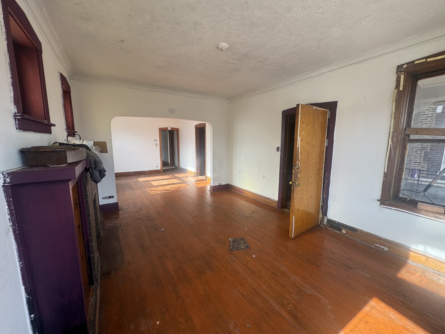 1838 48th Court Cicero, IL 60804 - Photo 2 of 13 a view of a livingroom with wooden floor