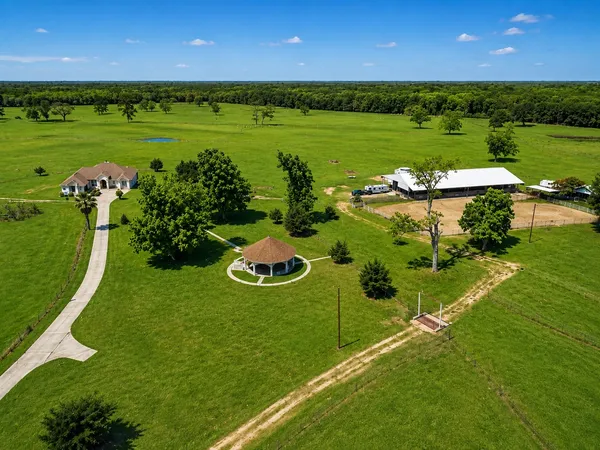 $1,950,000 | 130 Duncan Lane, Liberty, TX 77575