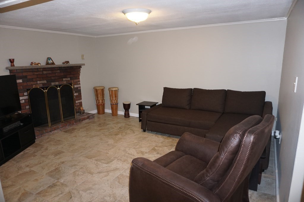 14 Jayson Road Methuen, MA 01844 - Photo 15 of 27 Gallery Image 15