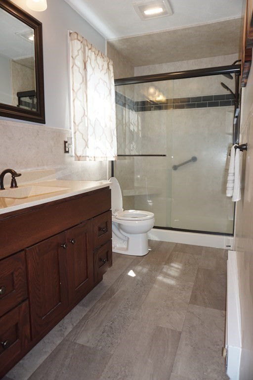 14 Jayson Road Methuen, MA 01844 - Photo 10 of 27 Gallery Image 10