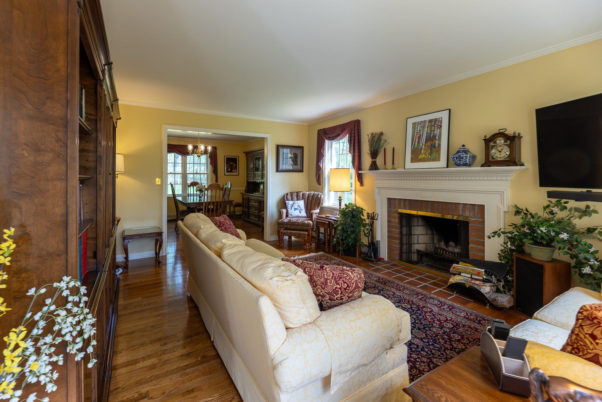 262 Hawk Pine Road Norwich, VT 05055 - Photo 12 of 37