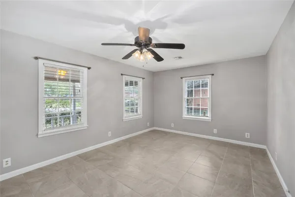 $1,600 | 1110 Woods Drive, Liberty, TX 77575