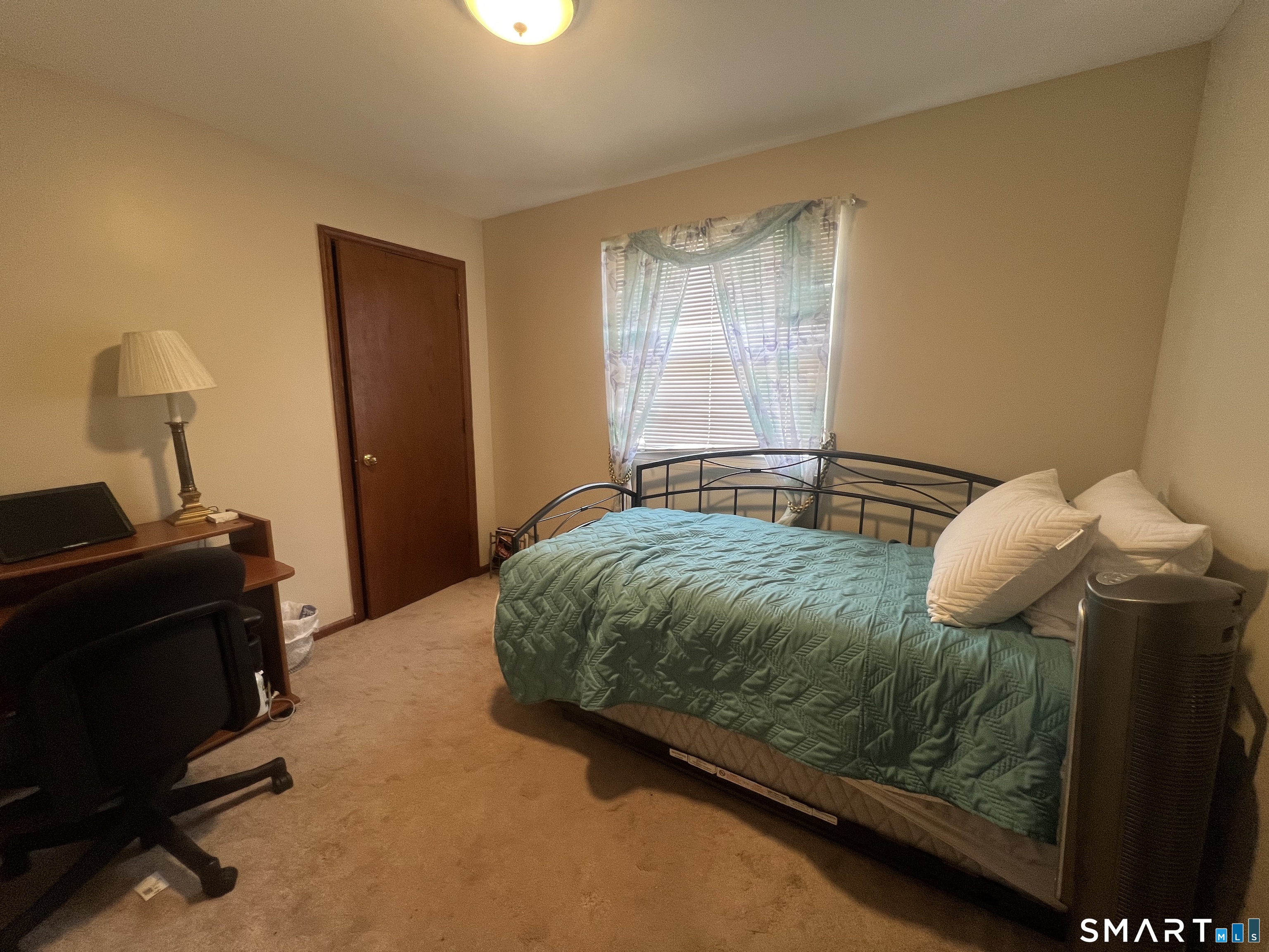 153 Shell Street Bridgeport, CT 06605 - Photo 13 of 21