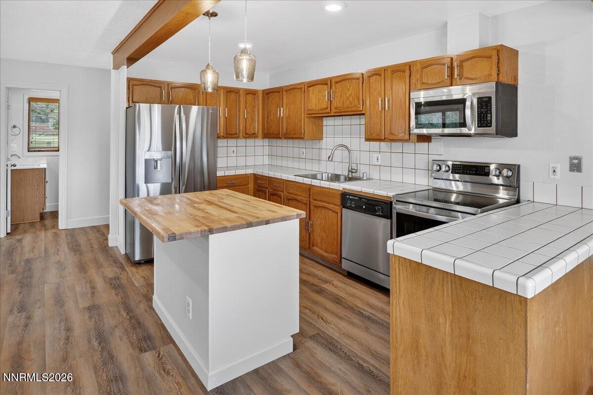 2135 Marsh Avenue Reno, NV 89509 - Photo 5 of 36 21-DSC_7981