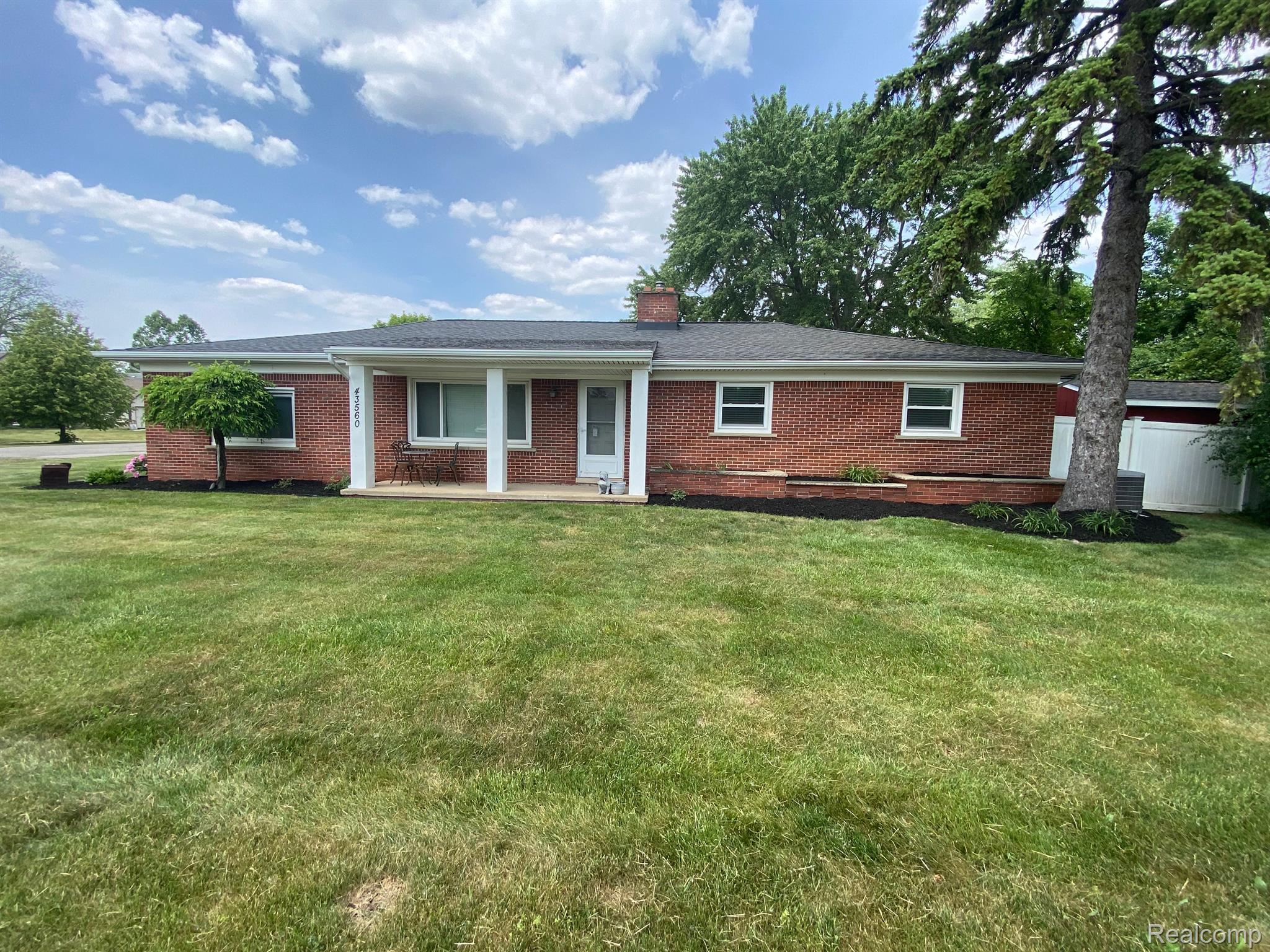 43560 Cherry Hill Road Canton, MI 48187 - Photo 2 of 24 Gallery Image 2