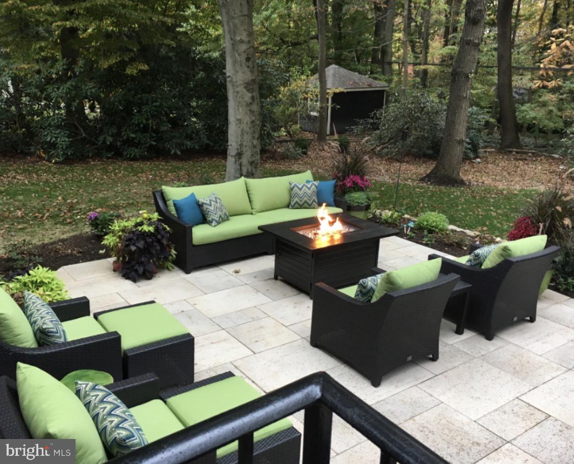552 Custis Road Glenside, PA 19038 - Photo 28 of 29 600 sq foot patio ( furniture not included)