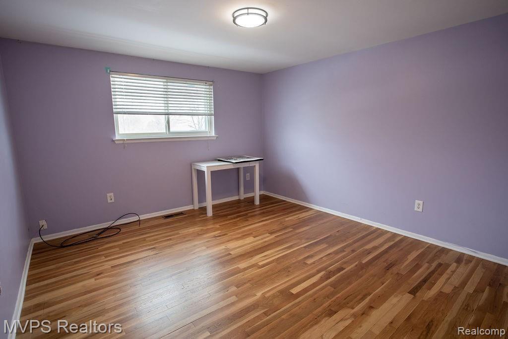 15614 Millar Road Clinton Township, MI 48036 - Photo 10 of 31 111A1356.jpg