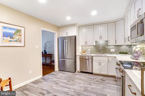 $1,025,000 | 6724 Melrose Drive, McLean, VA 22101