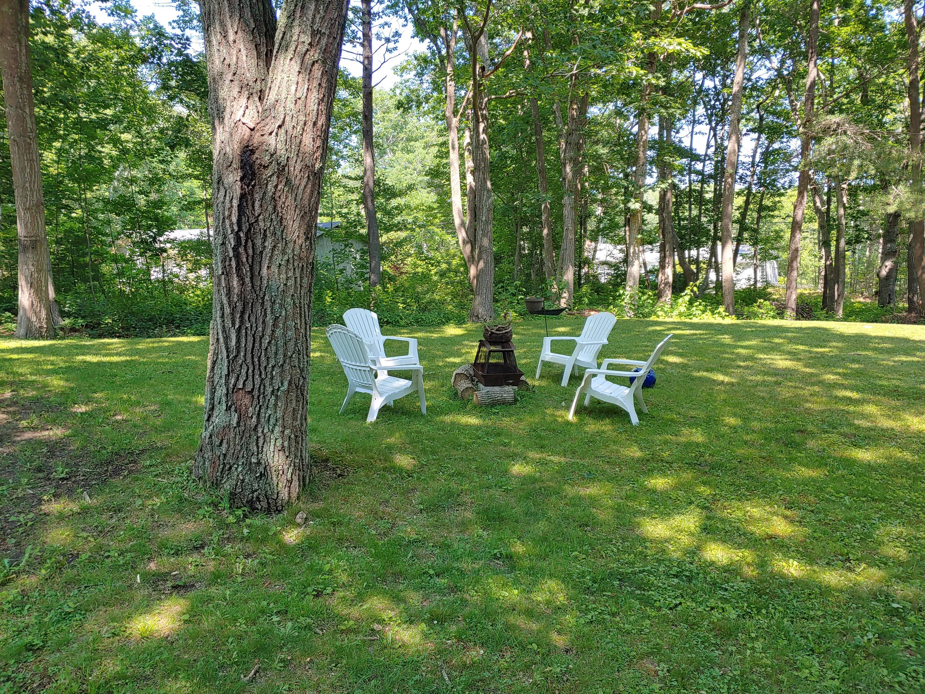 194 Shore Road Cape Neddick, ME 03902 - Photo 11 of 59 Front yard