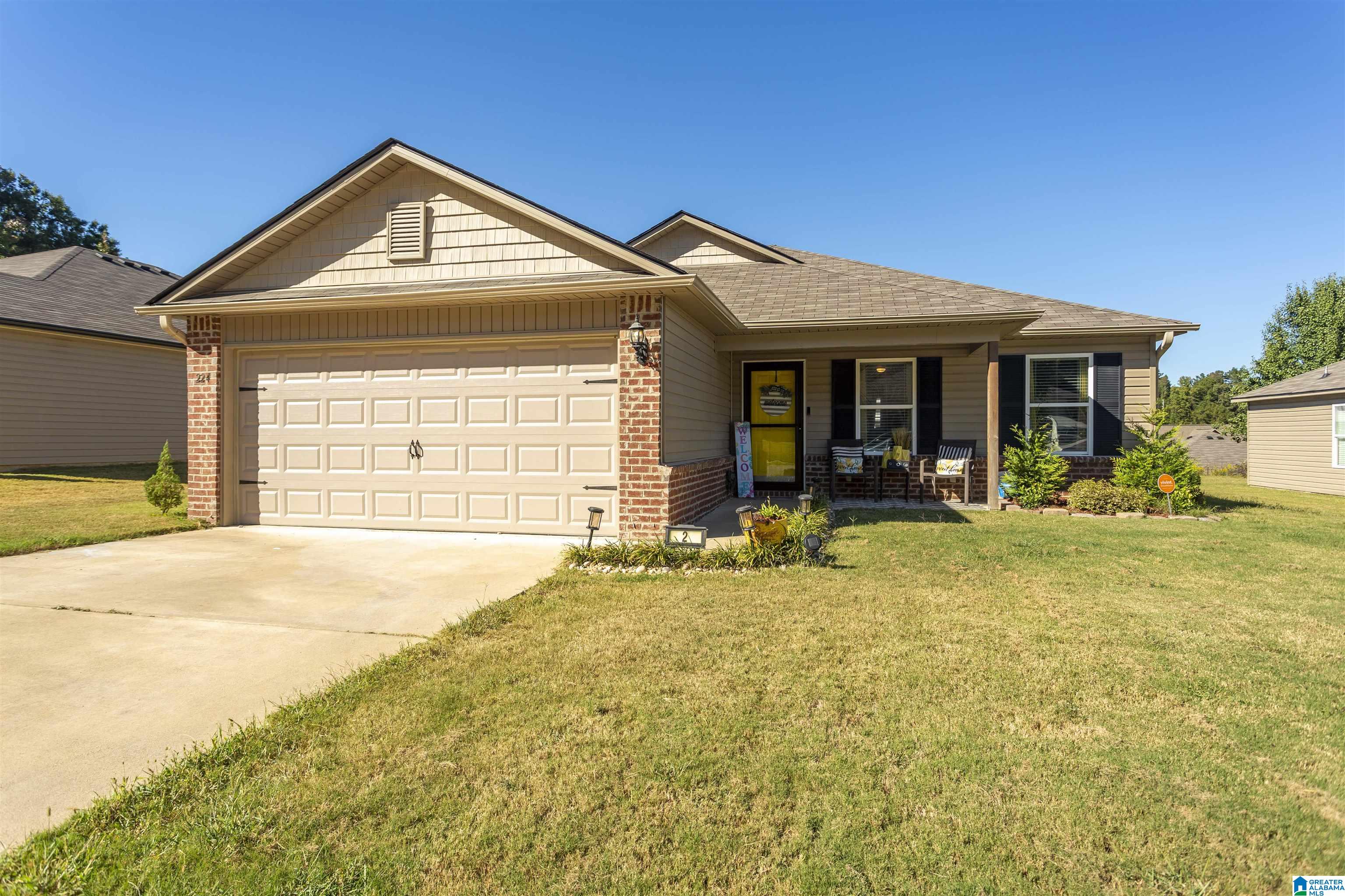 224 Hampton Drive Calera, AL 35040 - Photo 4 of 35