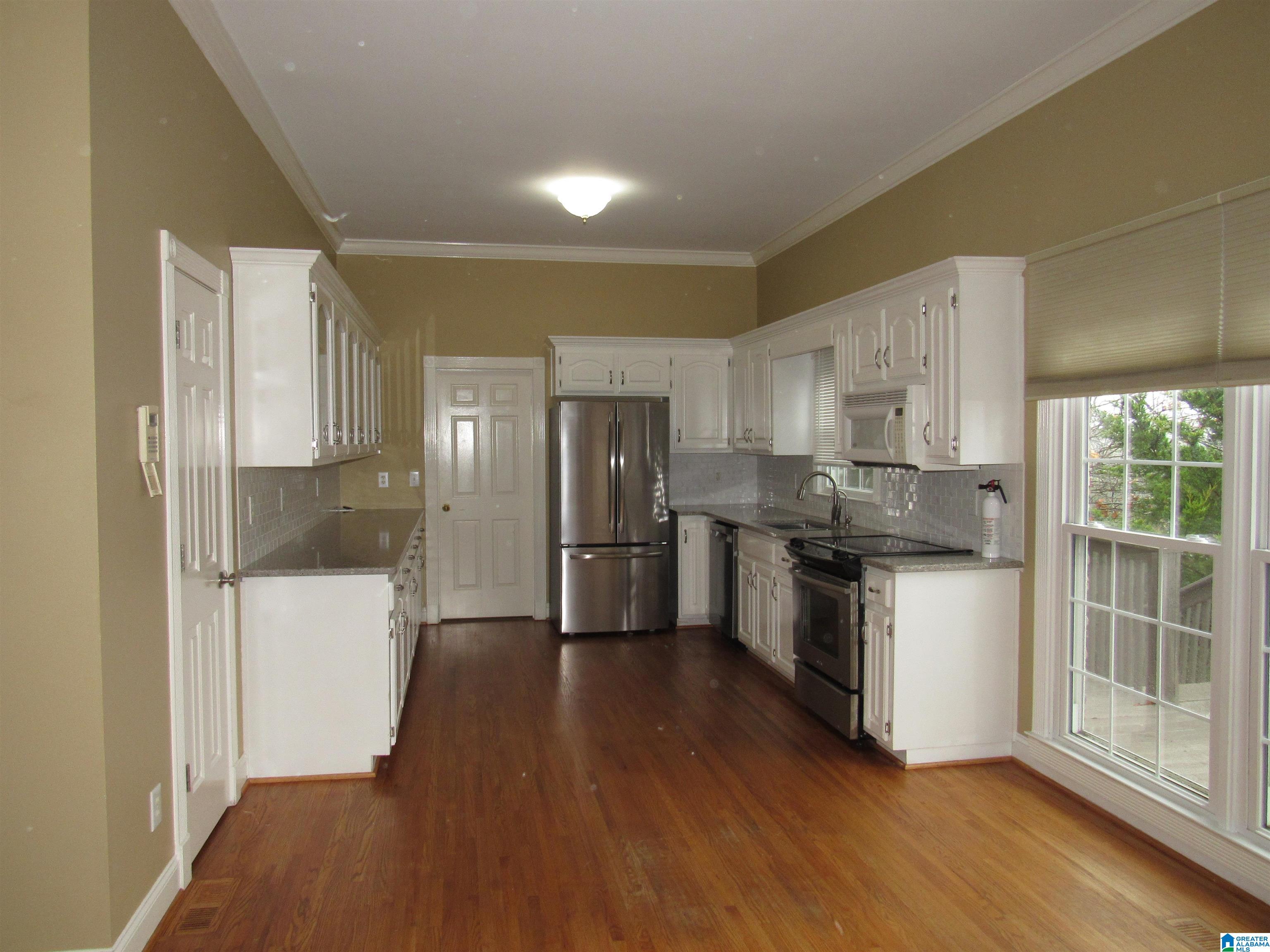 207 Kings Crest Lane Pelham, AL 35124 - Photo 14 of 39