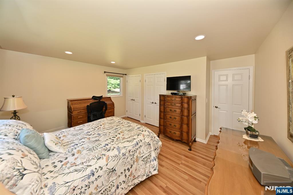 60 Sunset Court Mahwah, NJ 07430 - Photo 12 of 25