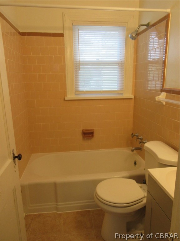 430 Alleghany Road Hampton, VA 23661 - Photo 13 of 19 a bathroom with a toilet and a shower