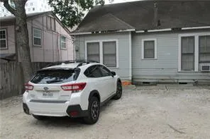 $1,550 | 704 West 22nd Street, Unit B, Austin, TX 78705