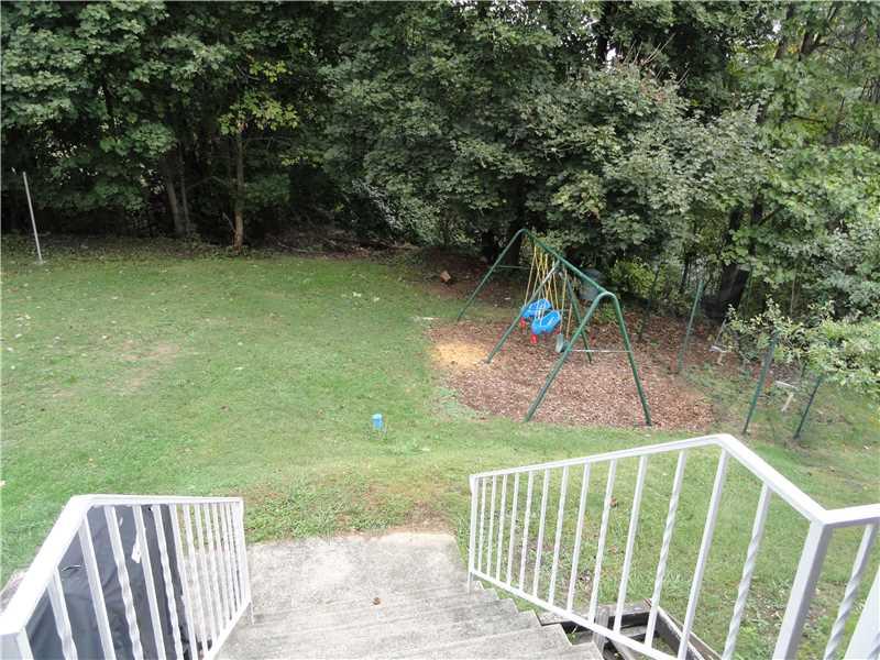 69 Ridgewood Avenue West View, PA 15229 - Photo 19 of 19 Yard/Garden.