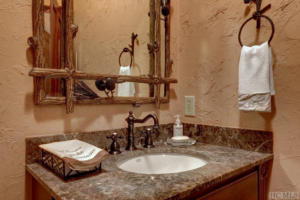 143 Running Fox Road Sapphire, NC 28774 - Photo 17 of 38 Gallery Image 17
