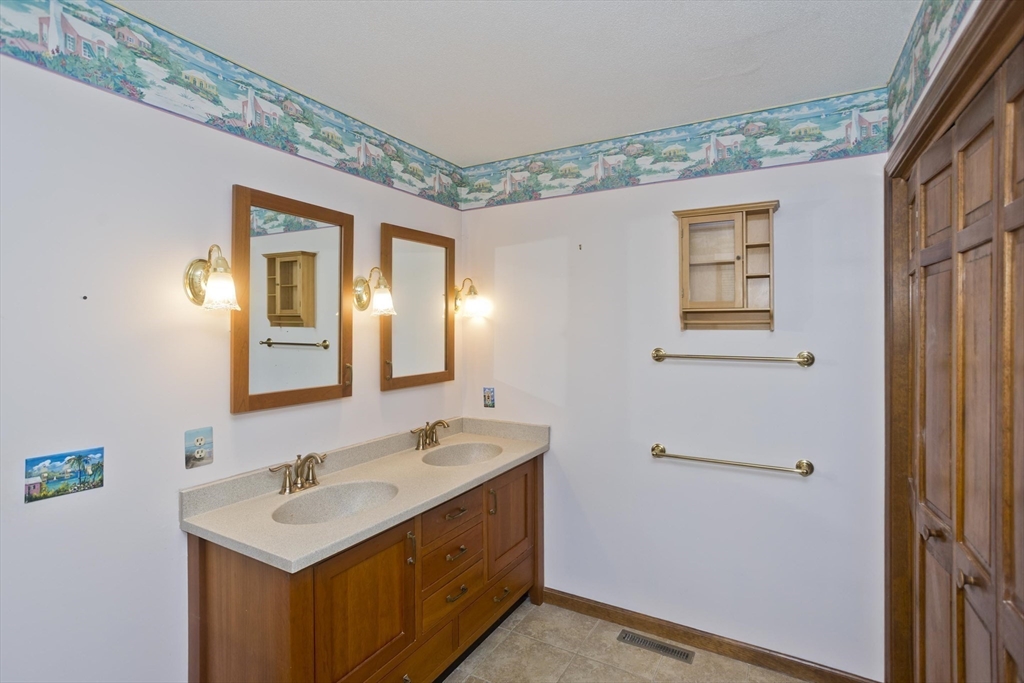 69 Klaus Anderson Road Southwick, MA 01077 - Photo 24 of 38