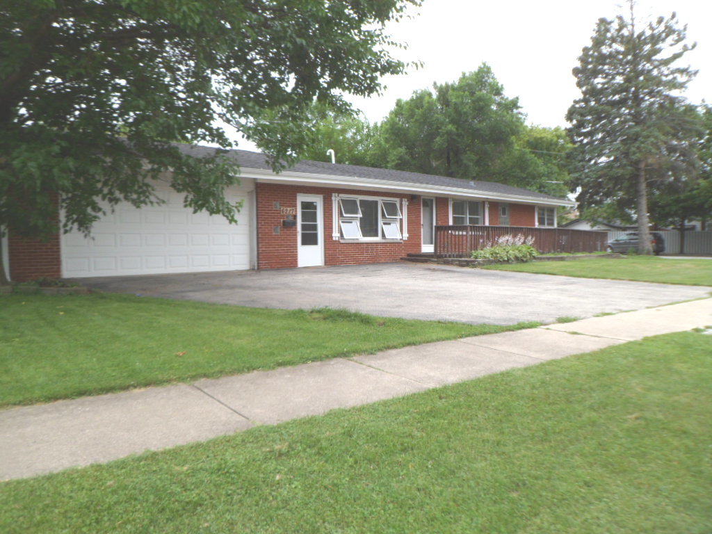 6217 Birmingham Street Chicago Ridge, IL 60415 - Photo 2 of 17