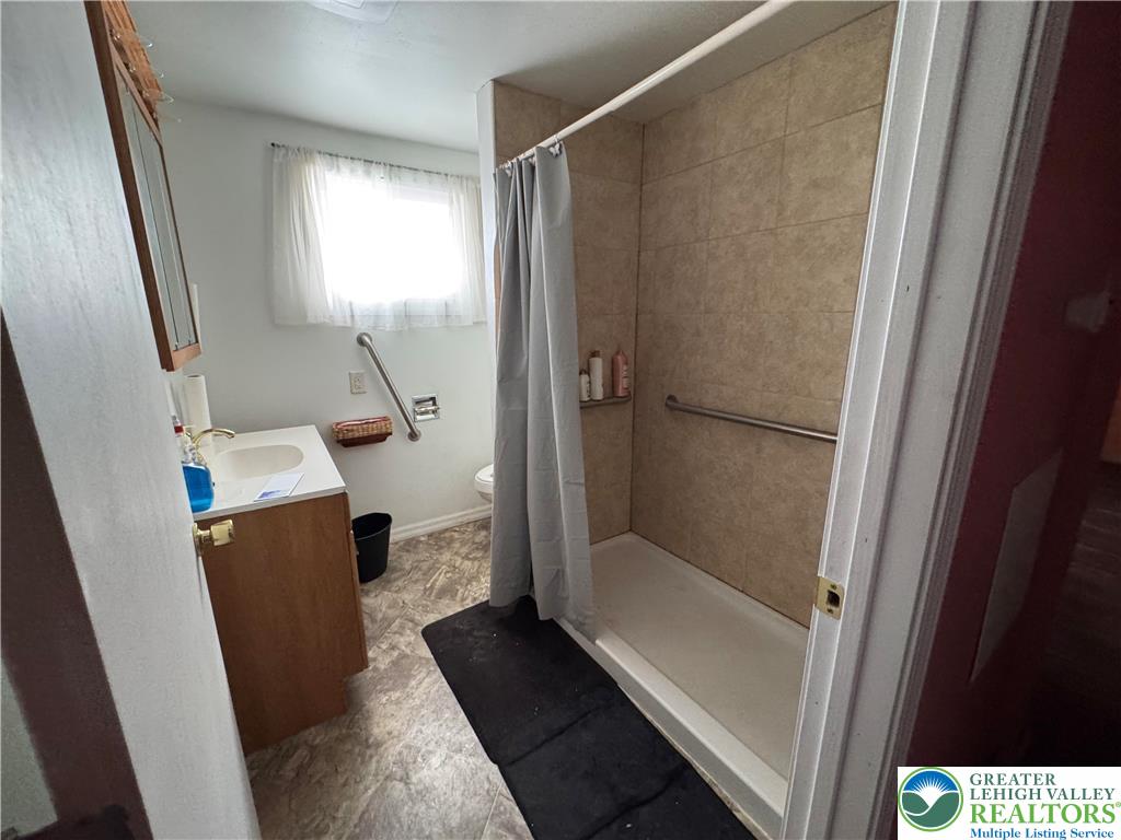 45 Jones Street Lansford, PA 18232 - Photo 6 of 14