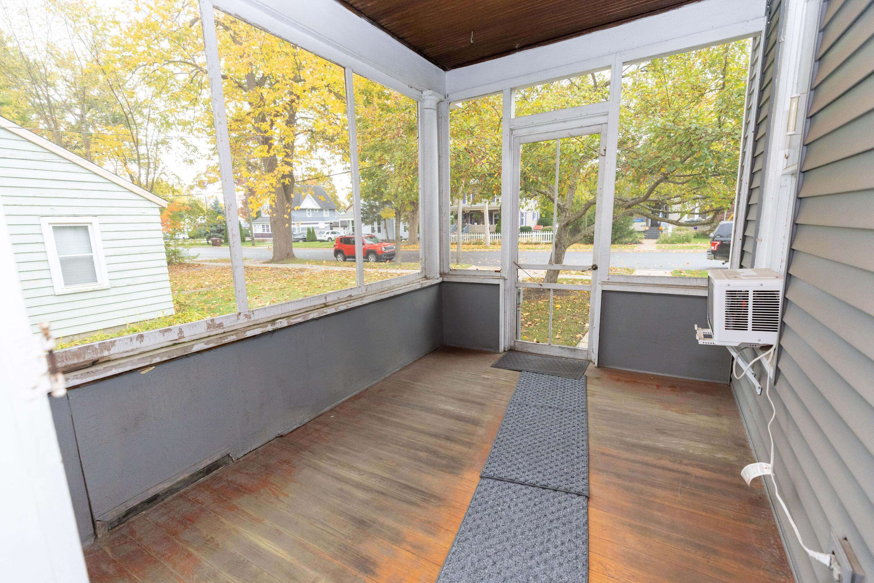 520 Union Street Ionia, MI 48846 - Photo 12 of 68 520UnioniStreet-71