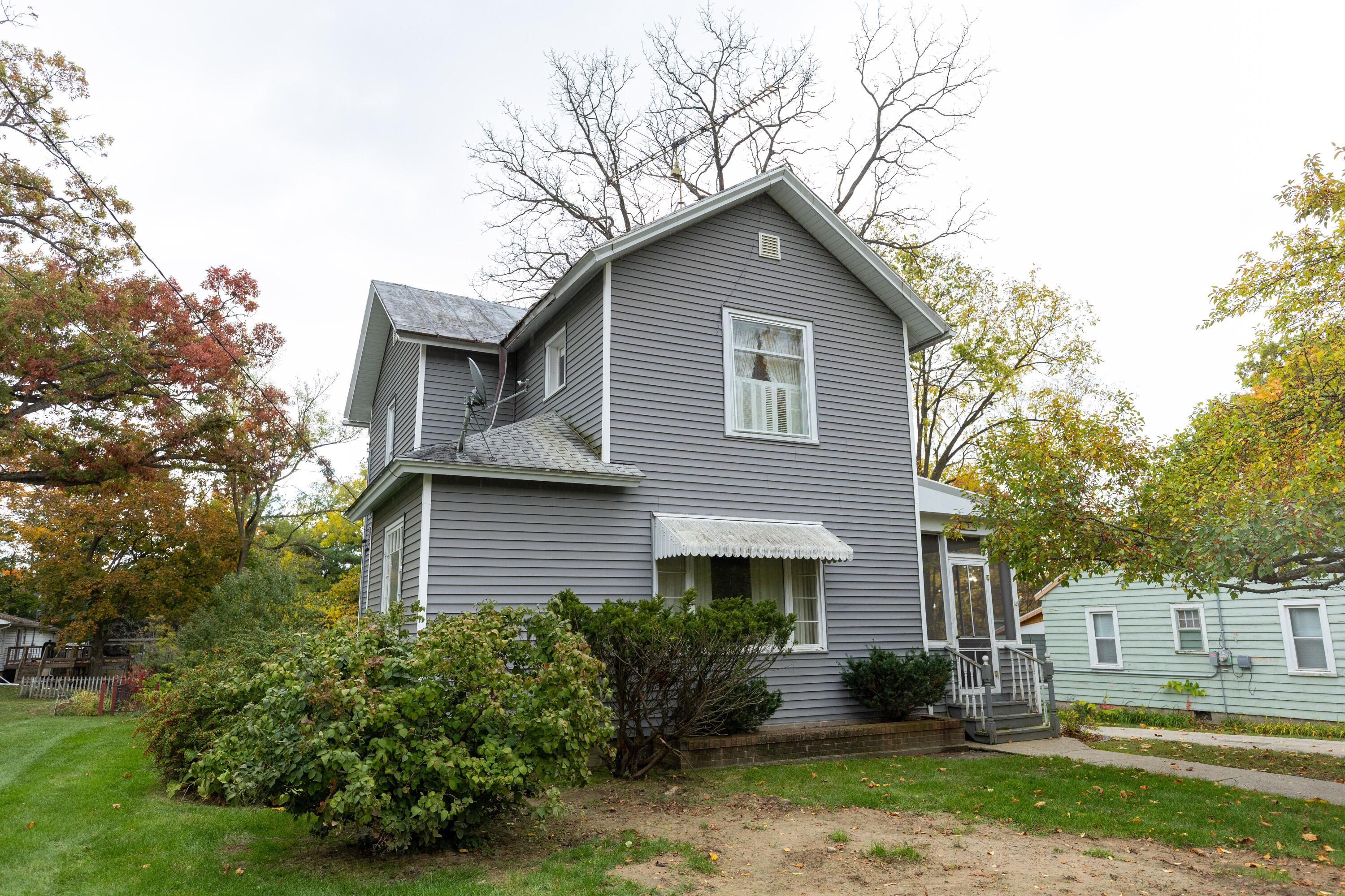 520 Union Street Ionia, MI 48846 - Photo 2 of 68 520UnioniStreet-58