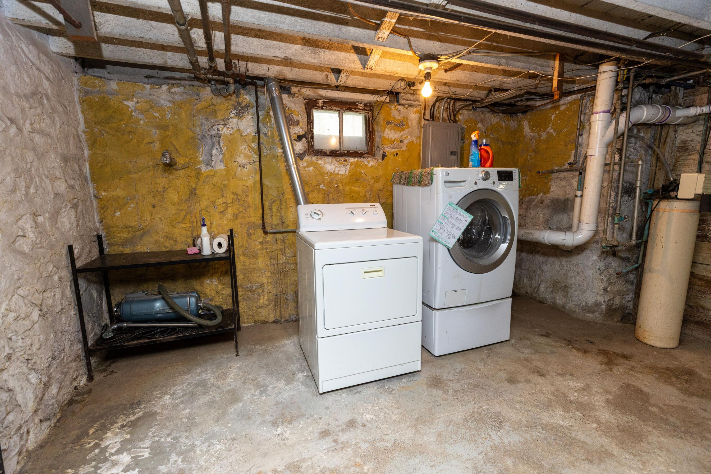 520 Union Street Ionia, MI 48846 - Photo 35 of 68 520UnioniStreet-30