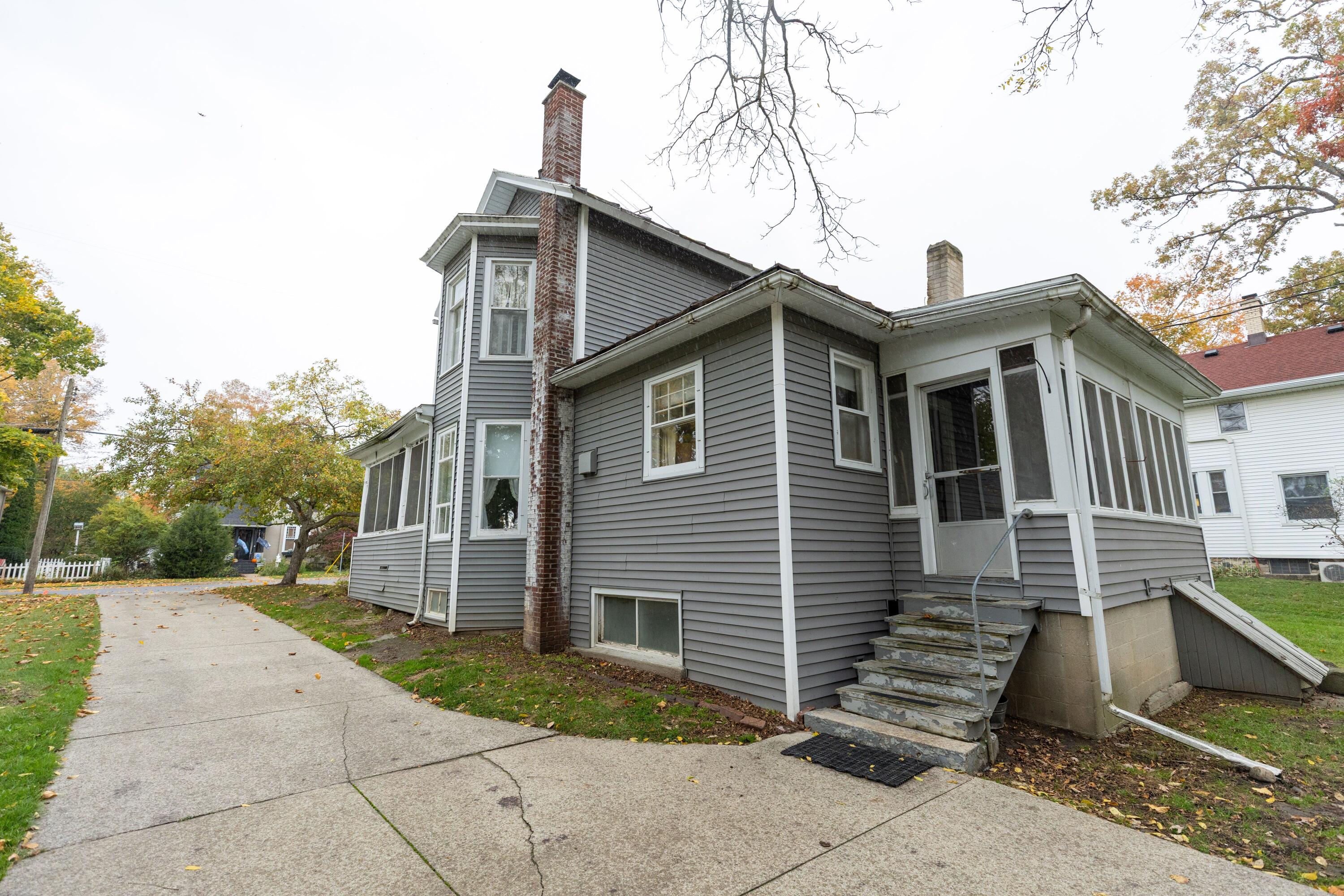 520 Union Street Ionia, MI 48846 - Photo 4 of 68 520UnioniStreet-64