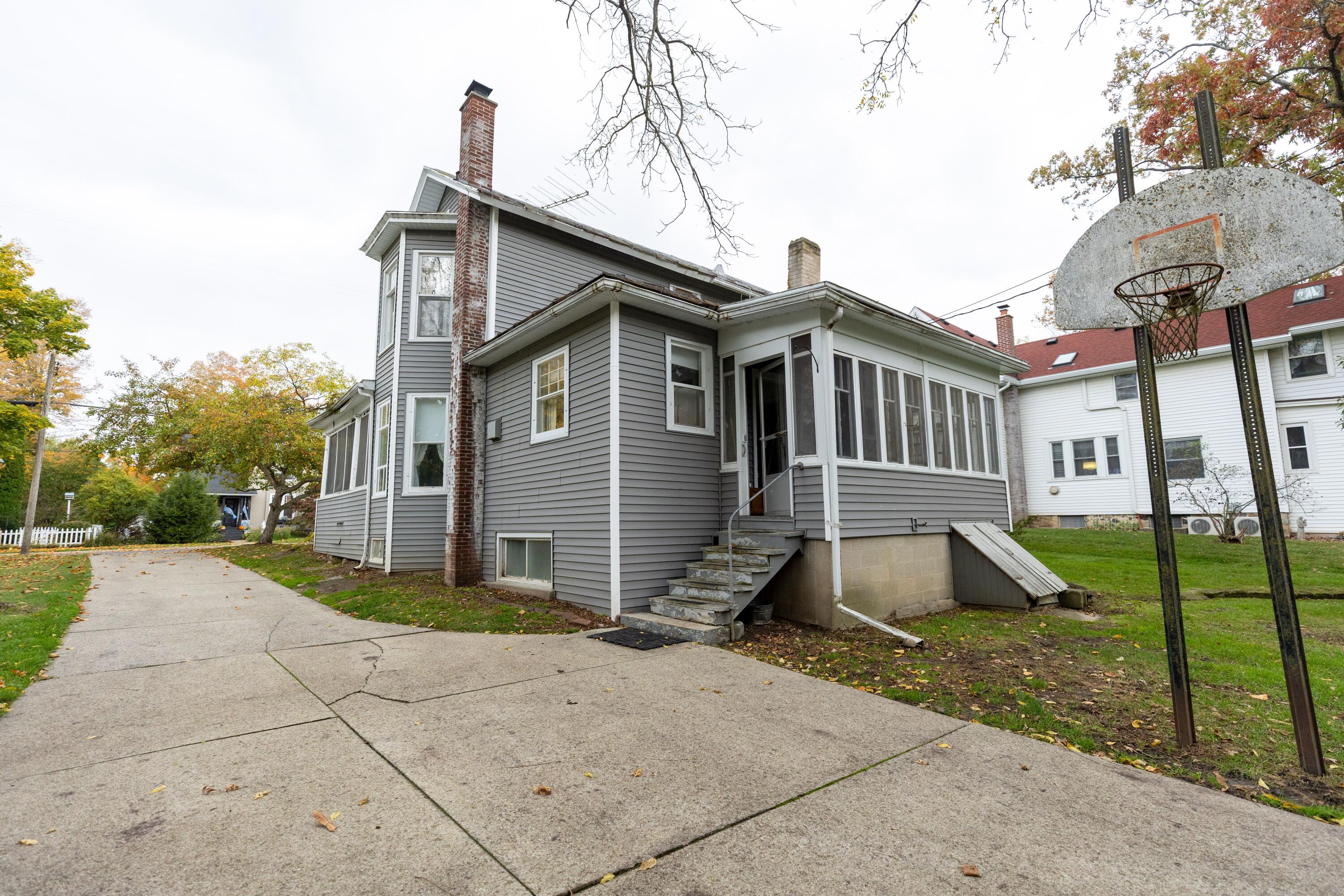 520 Union Street Ionia, MI 48846 - Photo 7 of 68 520UnioniStreet-51