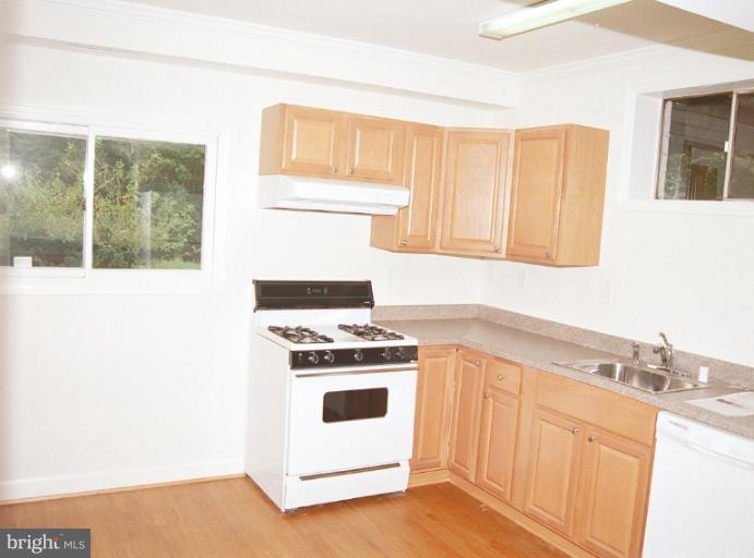 2605 Ritchie Marlboro Road Upper Marlboro, MD 20774 - Photo 15 of 29 Kitchen
