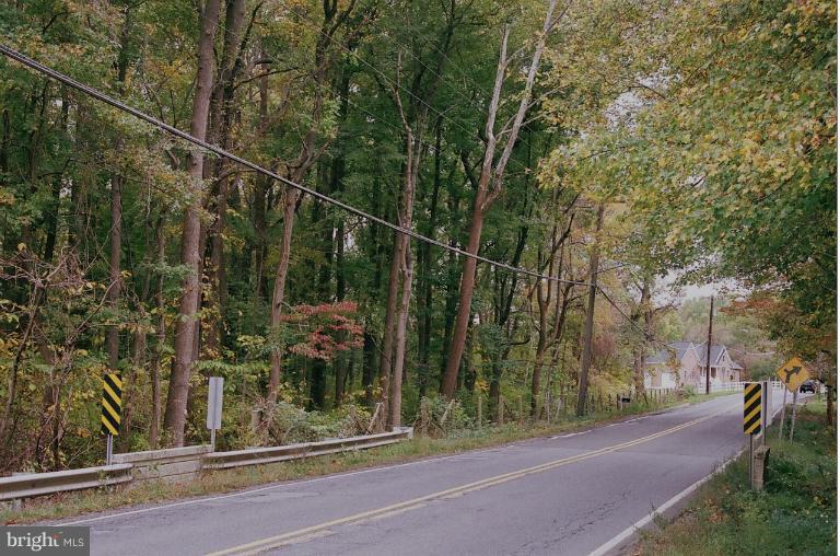 2605 Ritchie Marlboro Road Upper Marlboro, MD 20774 - Photo 26 of 29 Tree-lined Streets