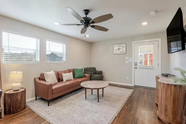 $195,000 | 713 Southeast 16th Street, Mineral Wells, TX 76067