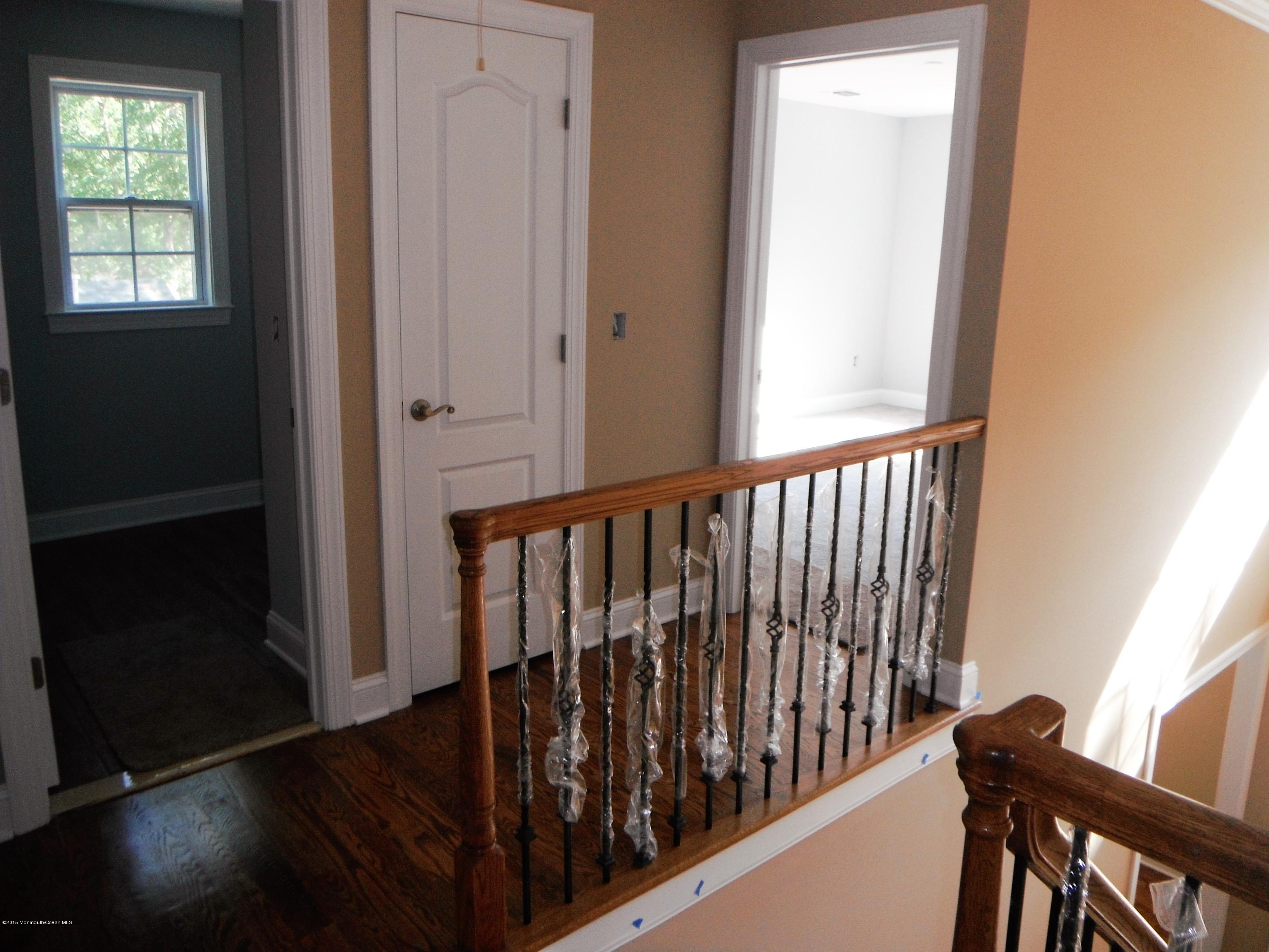 135 Launch Road Manahawkin, NJ 08050 - Photo 4 of 27 DSCF8518