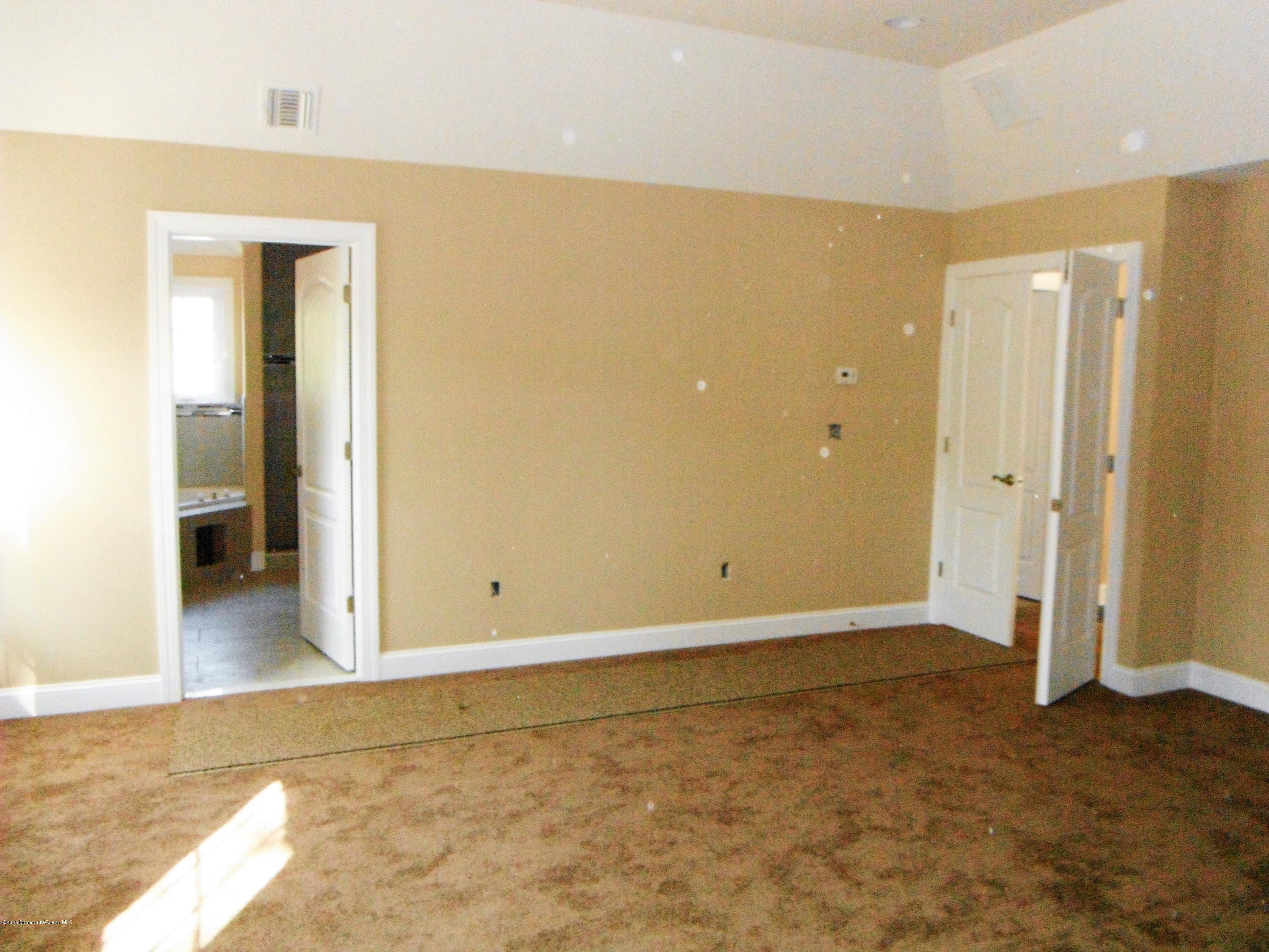 135 Launch Road Manahawkin, NJ 08050 - Photo 7 of 27 DSCF8516