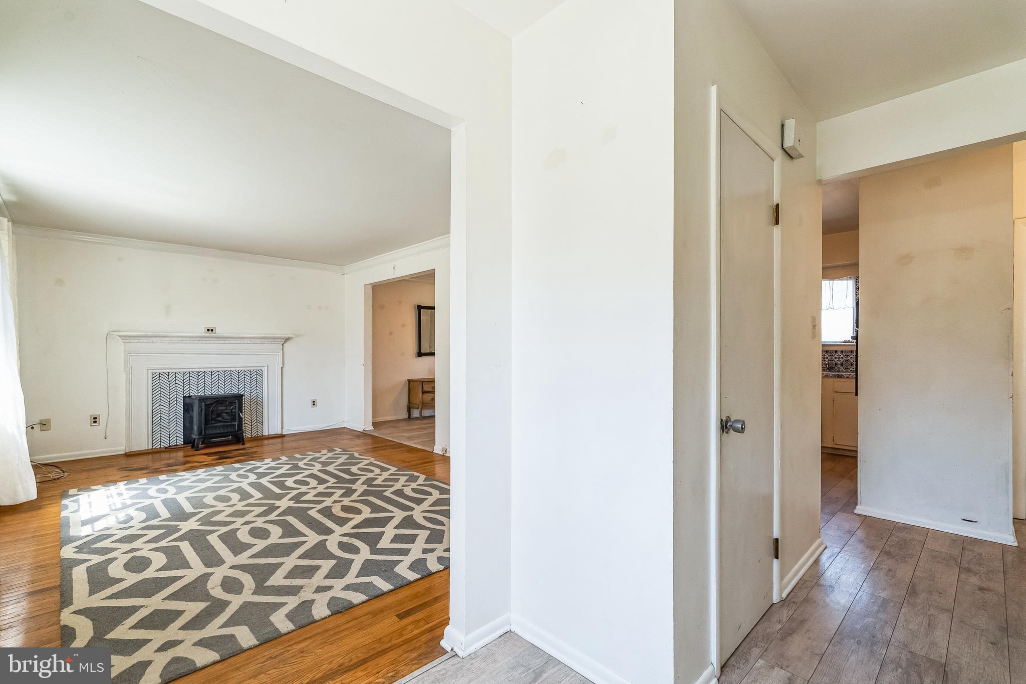 315 Shaw Road Ridley Park, PA 19078 - Photo 6 of 50 a view of a livingroom with wooden floor