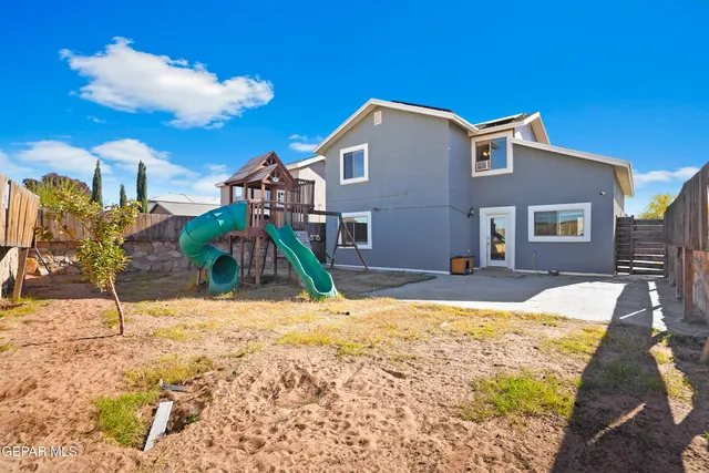 a view of a entertaining space