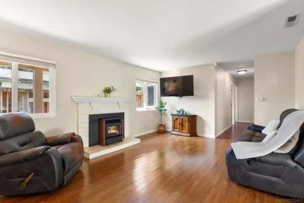 $949,900 | 1602 Grandview Street, Oceanside, CA 92054