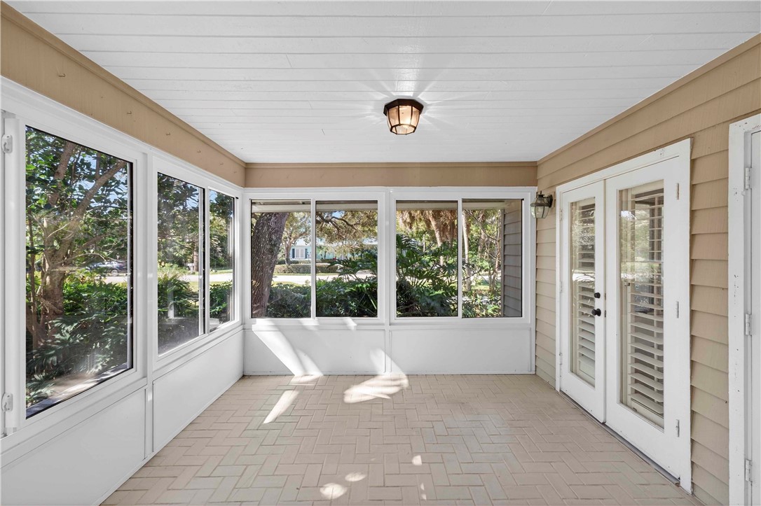 950 Winding River Road Vero Beach, FL 32963 - Photo 11 of 34