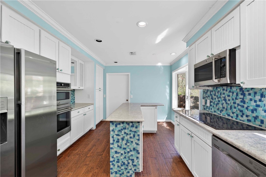 950 Winding River Road Vero Beach, FL 32963 - Photo 8 of 34