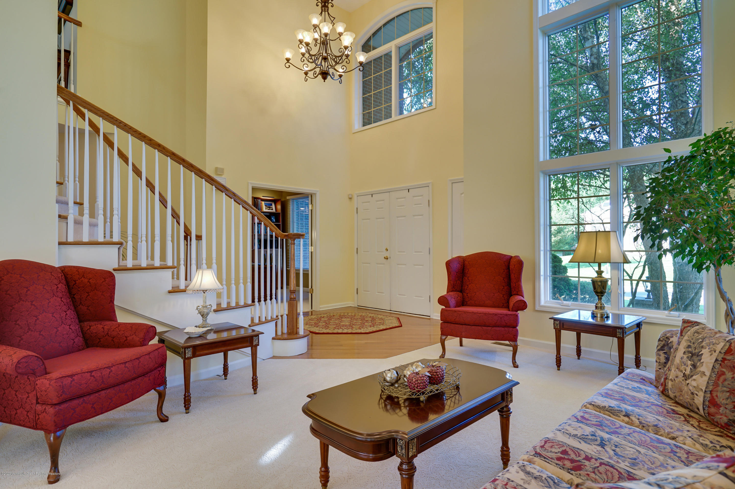 84 Mill Pond Road Jackson, NJ 08527 - Photo 5 of 52 Foyer